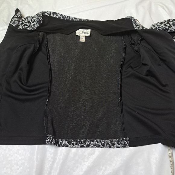 Joseph Ribkoff Animal Print Light Jacket - Picture 11 of 11